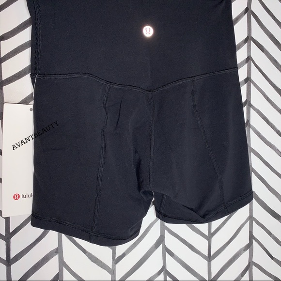 SOLD ❌Align short 4” lululemon black Size 2 NWT - Picture 7 of 8